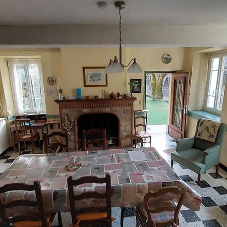 Maison De Famille Razecueillé Kültér fotó